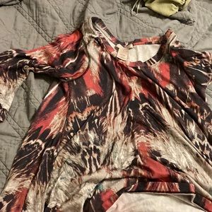 Blouse never worn very comfortable